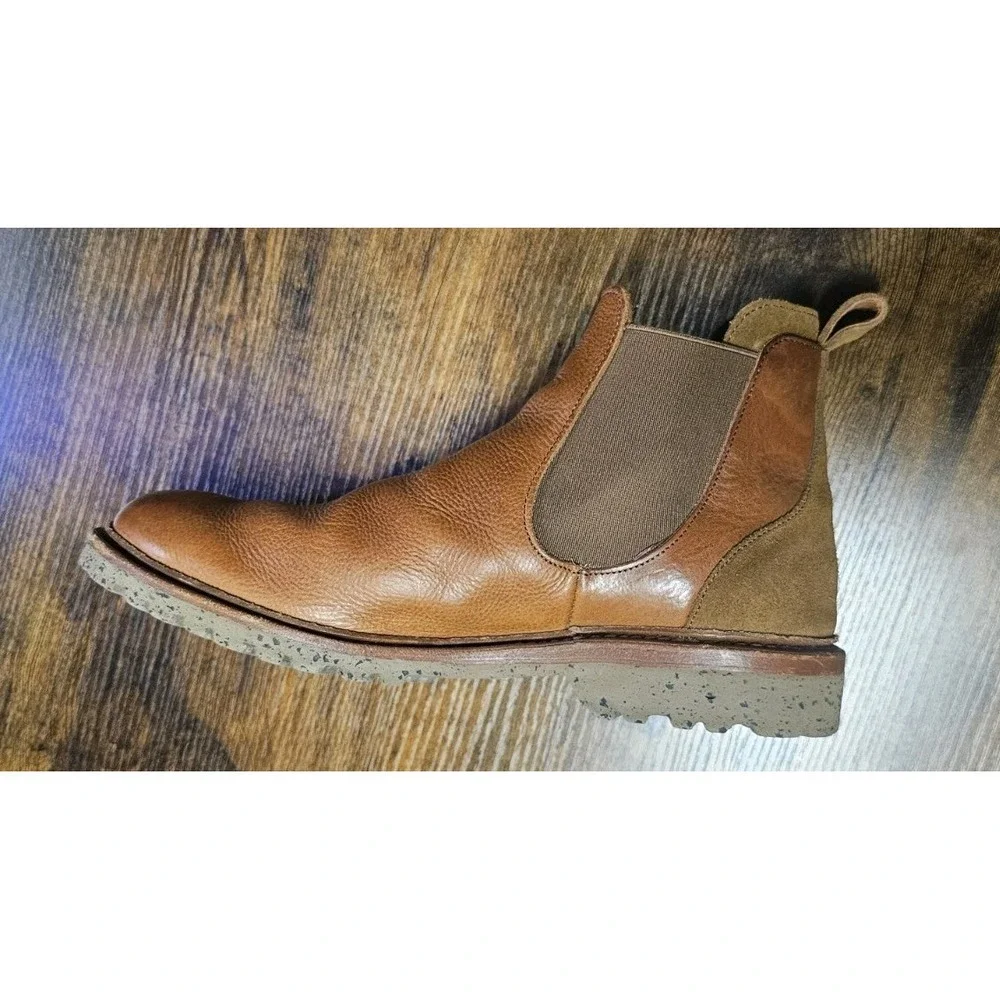 Allen Edmonds‎ 